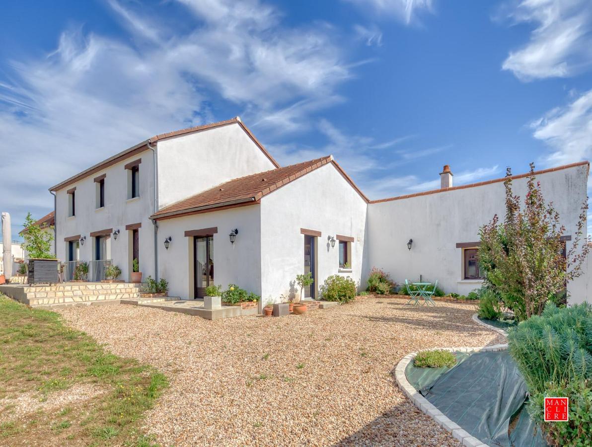 Maison Blanche Piscine Et Petit Dejeuner Châtellerault Buitenkant foto