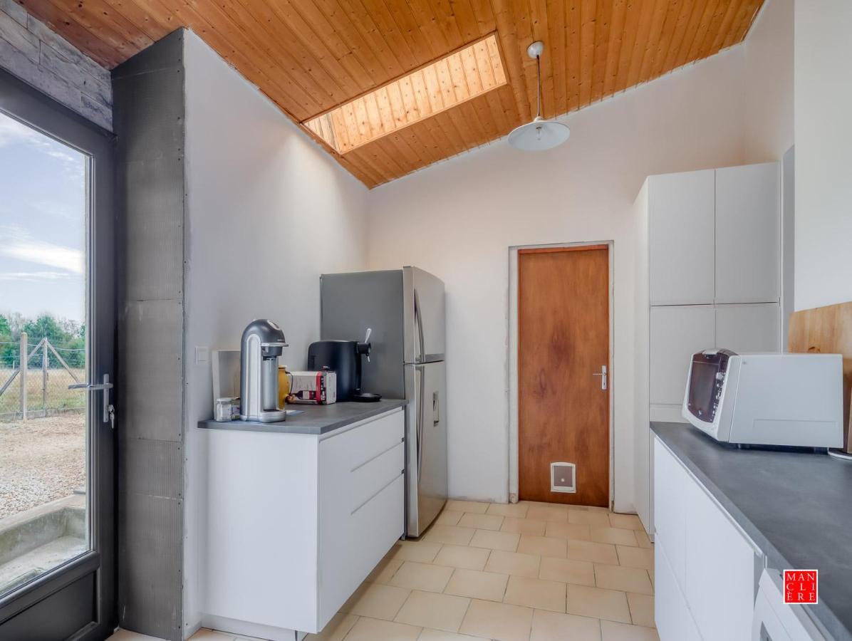 Maison Blanche Piscine Et Petit Dejeuner Châtellerault Buitenkant foto