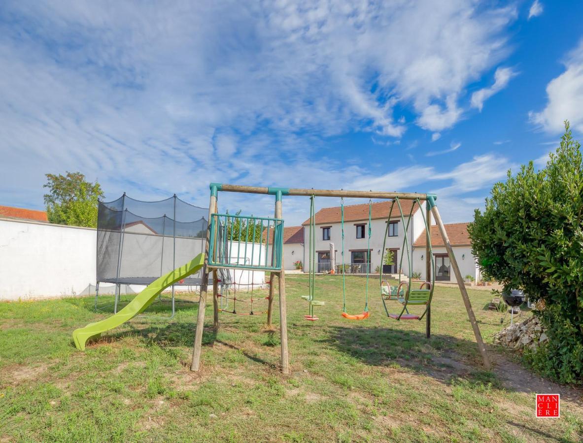 Maison Blanche Piscine Et Petit Dejeuner Châtellerault Buitenkant foto